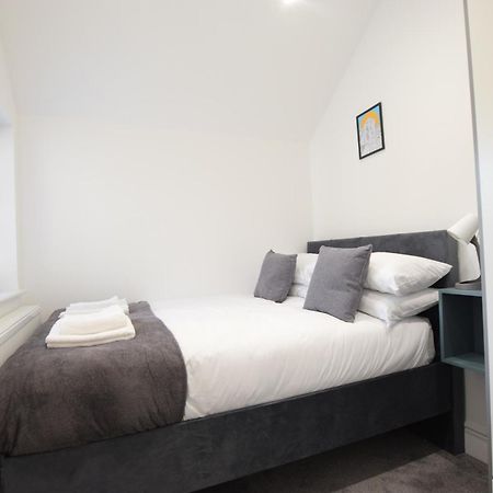 Stylish City Centre Apartments Lincoln Bagian luar foto