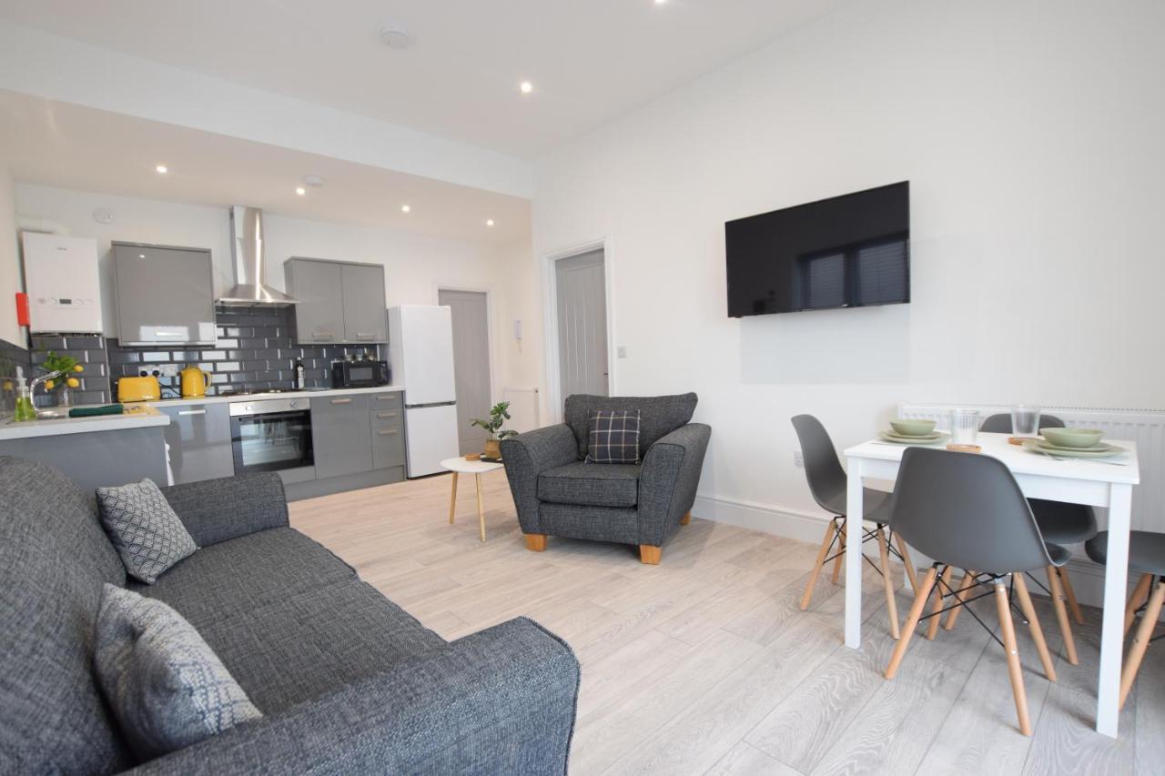 Stylish City Centre Apartments Lincoln Bagian luar foto