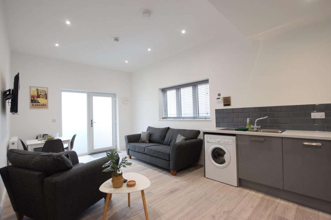 Stylish City Centre Apartments Lincoln Bagian luar foto